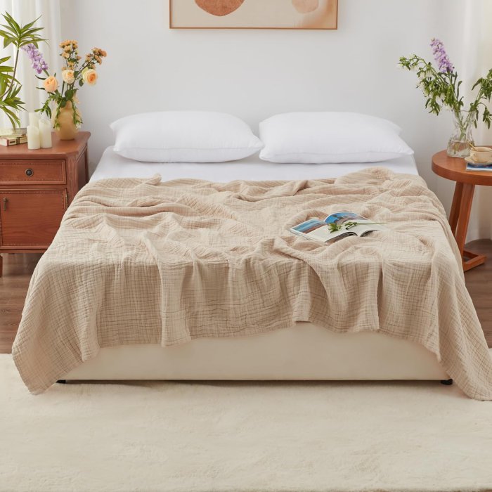 Love's Cabin Muslin King Size Blanket (Apricot) (image 2)