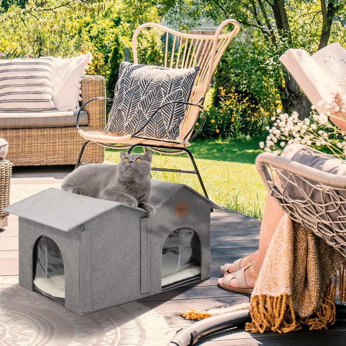 Love's Cabin Outdoor Cat House - Insulated & Weatherproof (image 3)
