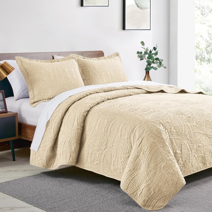 Love's cabin Queen Bed Quilt Set - Modern Coin Pattern Coverlet (image 2)