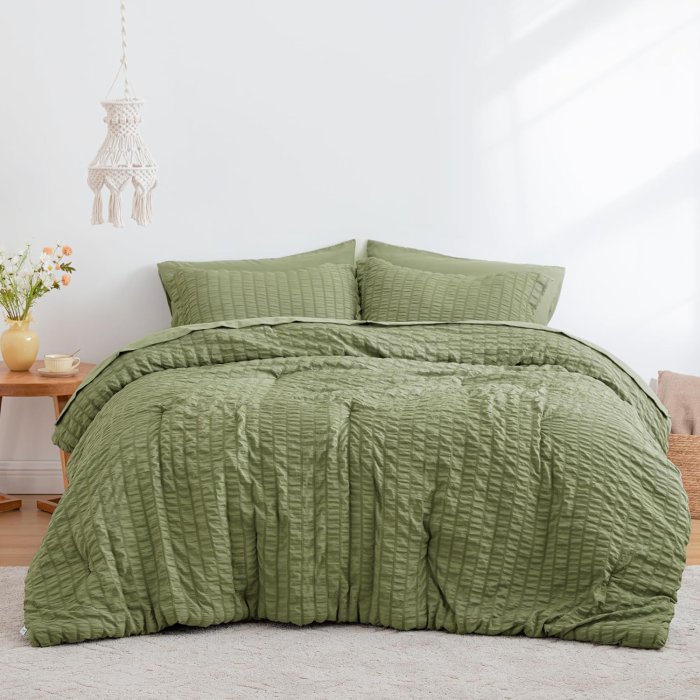 Love's Cabin Sage Green Queen Comforter Set 7 Pieces (image 2)