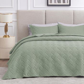 Love's Cabin Sage Quilt Set - Lightweight Microfiber Bedspread