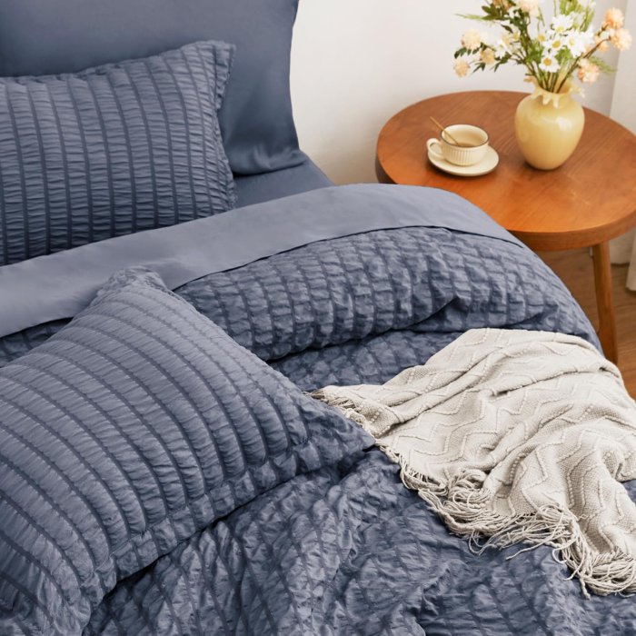 Love's Cabin Seersucker Navy Blue Queen Comforter Set 7 Pieces (image 4)